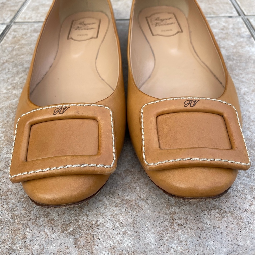 Roger Vivier Paris shoes - Picture 12 of 12